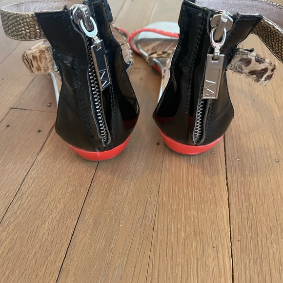 Matiko women’s sandals - 8.5 - Picture 3 of 4